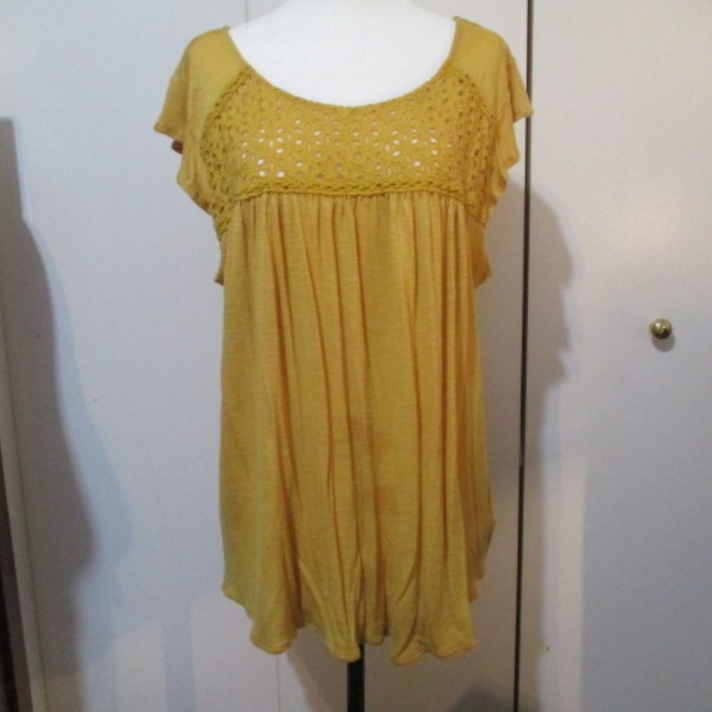 Yellow/Gold Empire Top with billowy sleaves